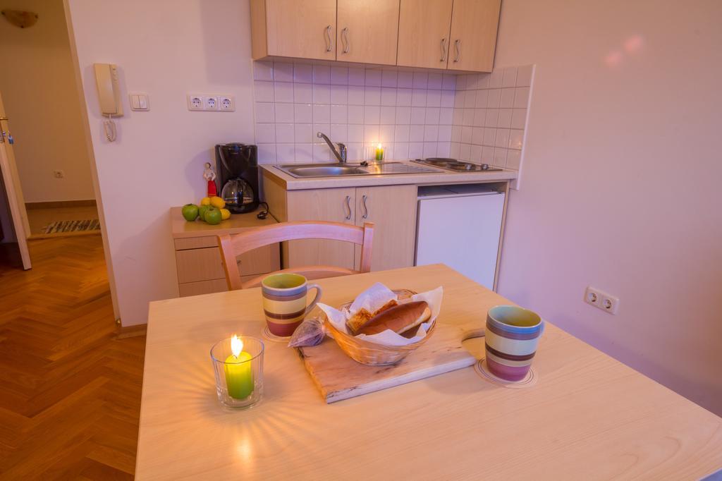 Apartmani Kraljic Dramalj Esterno foto